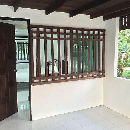 Hora Home Lampang Luaran gambar