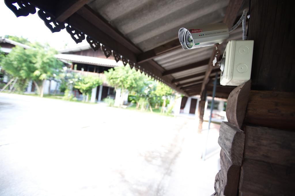 Hora Home Lampang Luaran gambar